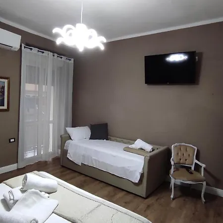Claire De Lune Guest house *